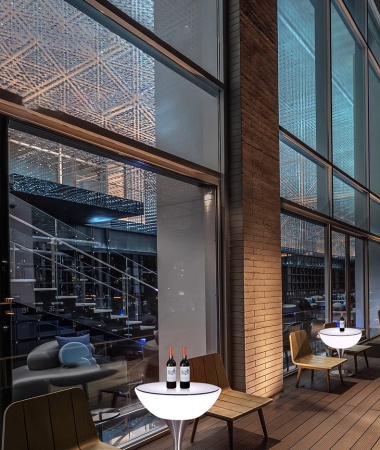 Стол светящийся круглый на металическом основании 80х80х56