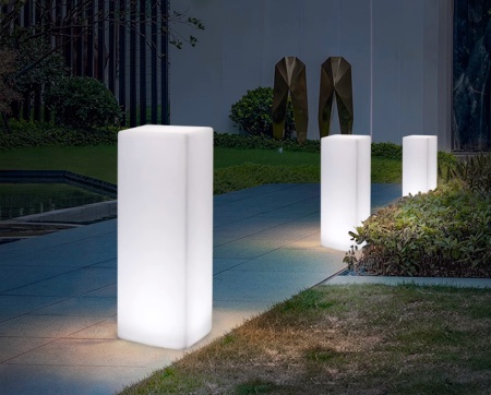 Светильник Колонна 30х20 питание от АКБ, RGB